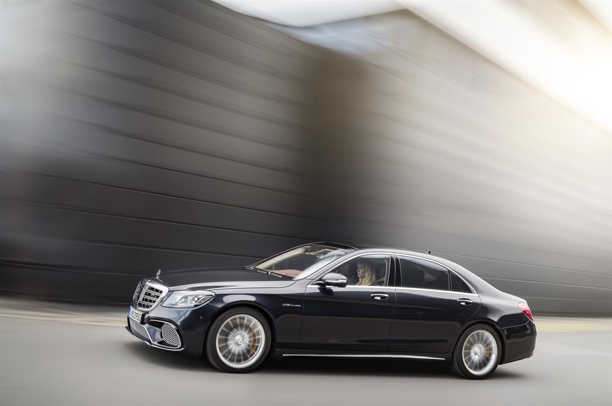 Die neue Mercedes-Benz S-Klasse - Der automobile Maßstab bei Effizienz und Komfort