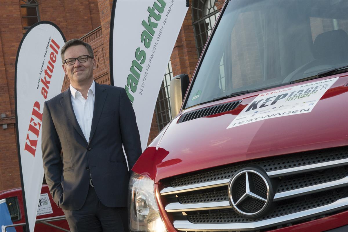 Zwei Auszeichnungen von unabhängiger Fachjury gehen an - Doppelsieg für Mercedes-Benz Vans beim „KEP-Transporter des Jahres 2017“