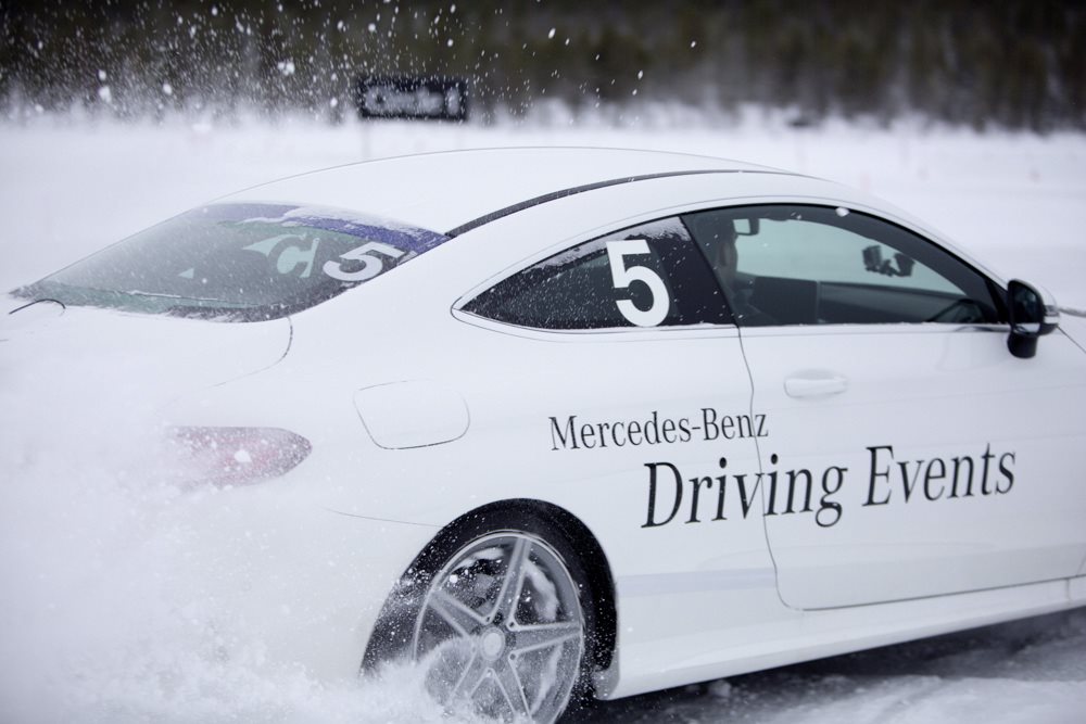Project CARS 2 – Virtuell über den Eissee fahren lernen - Mercedes-Benz Driving Events erstmals in einem PC- und Video-Spiel erleben