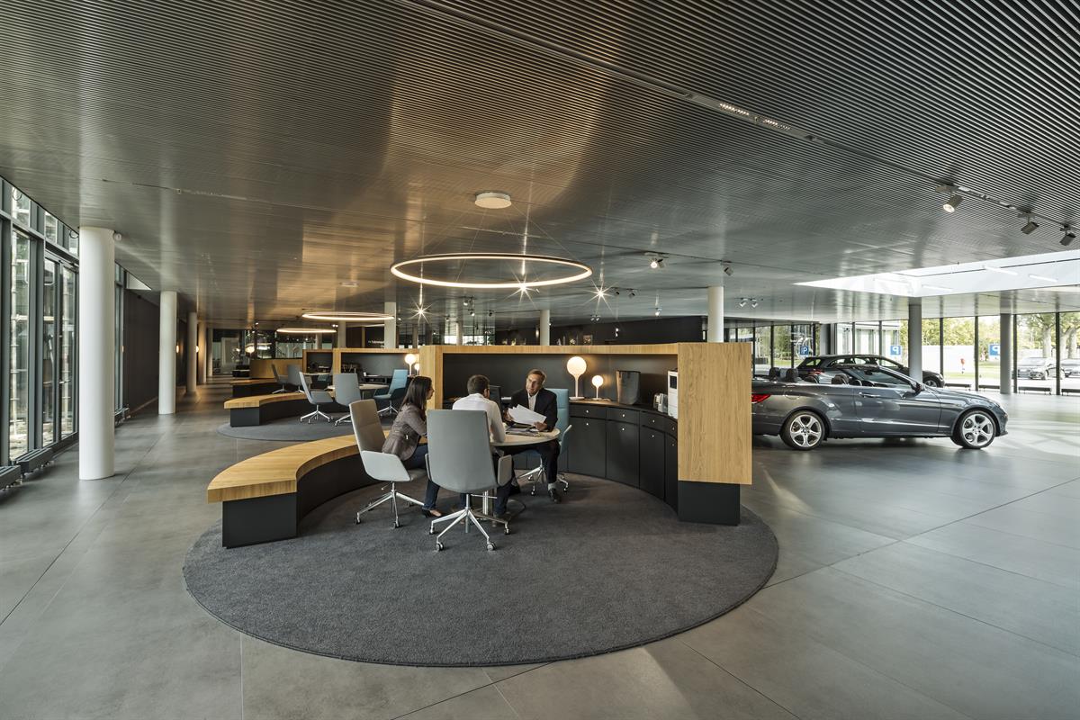 Mercedes-Benz Kundencenter Sindelfingen feiert umfangreiche Modernisierung