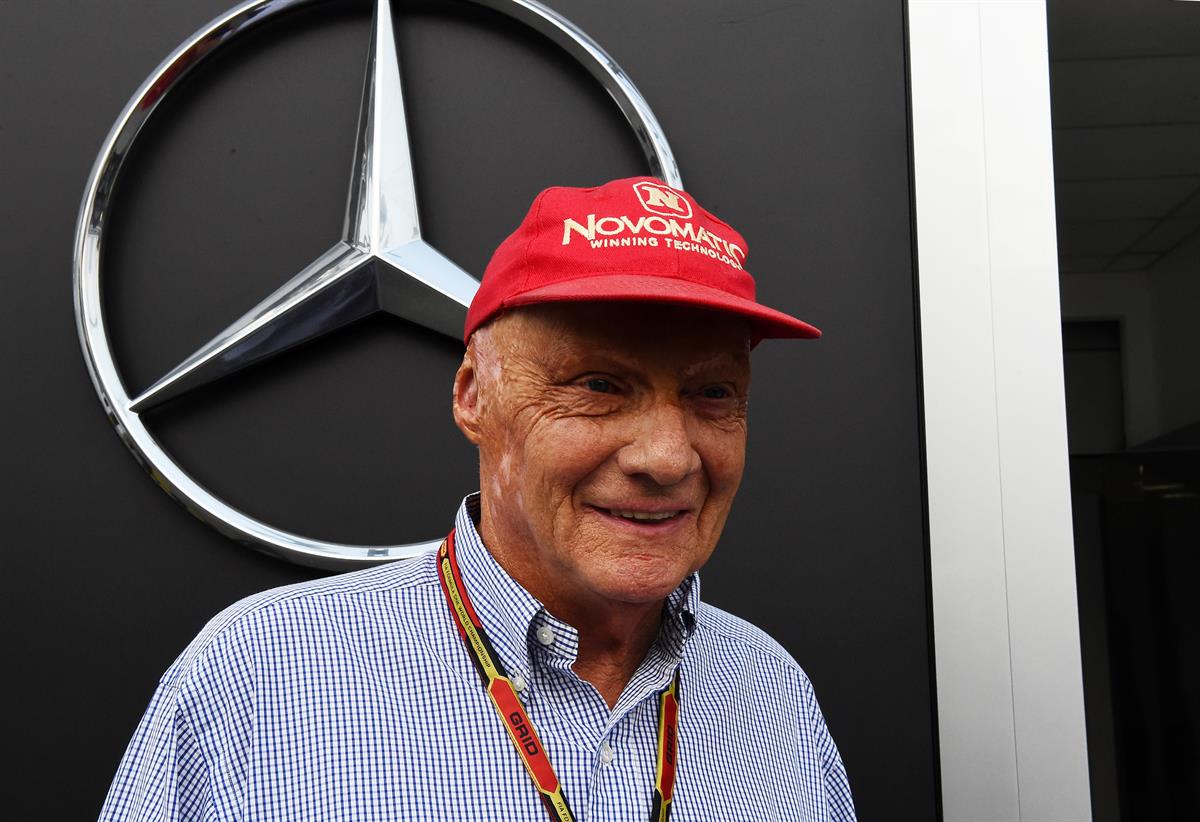 „Die Mercedes-Benz Familie in Österreich trauert um Niki Lauda.