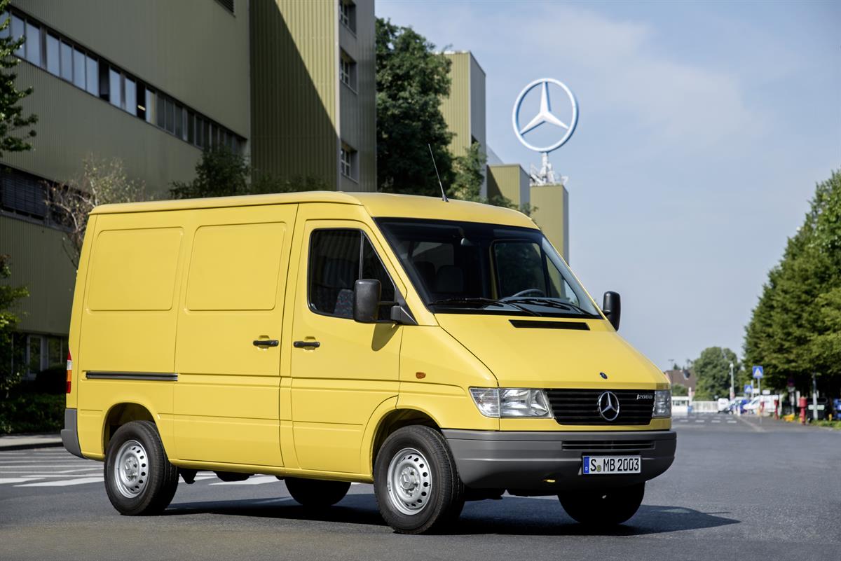 25 Jahre Innovation: der Mercedes-Benz Sprinter feiert Geburtstag
