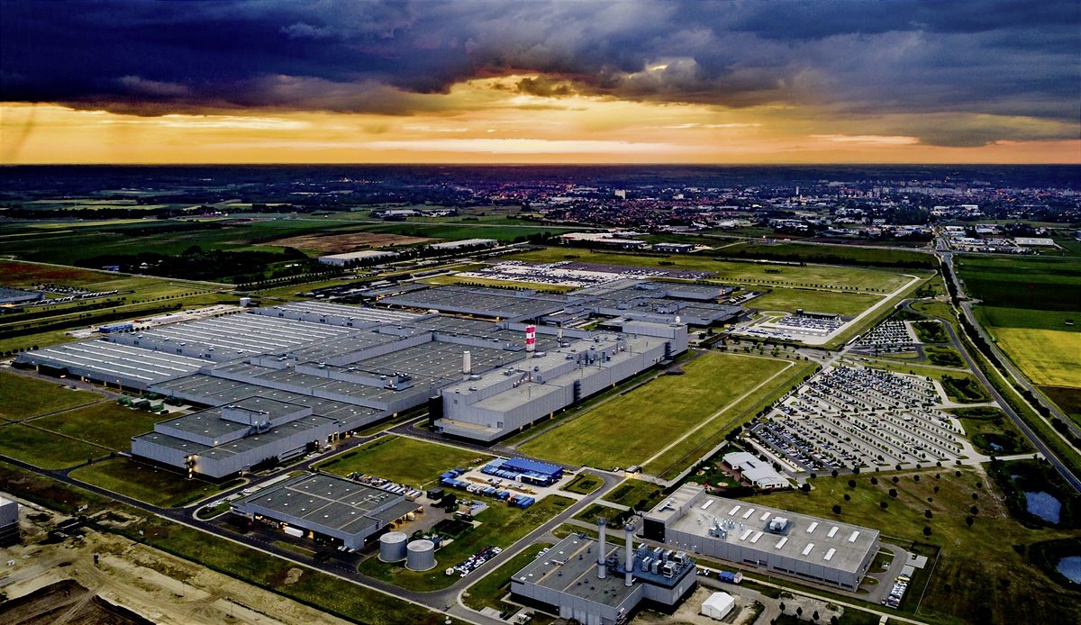 Mercedes-Benz Werk Kecskemét, Ungarn: Die Produktion des EQB startet Ende 2021.