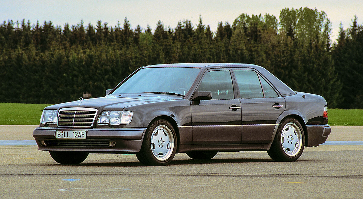 Die erste C-Klasse von Mercedes-Benz wird zum anerkannten Oldtimer