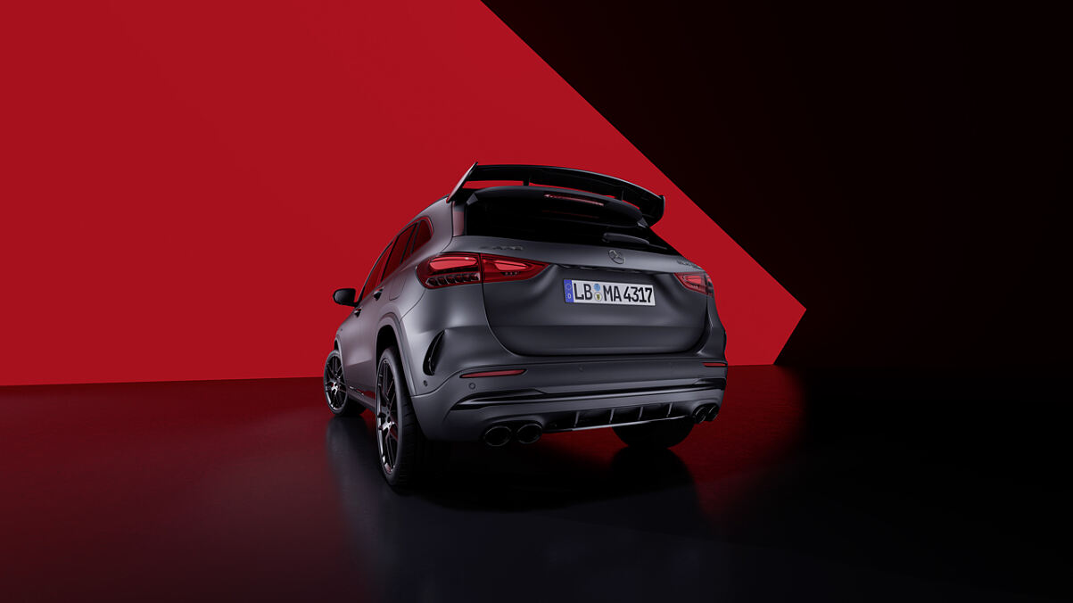 Mercedes-AMG wertet Spitzenmodell der kompakten Performance-SUV-Familie umfangreich auf
