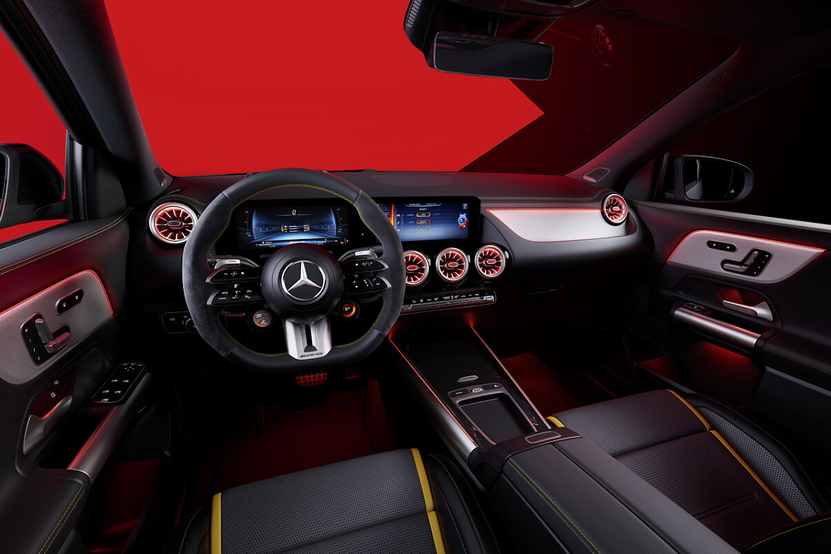 Mercedes-AMG wertet Spitzenmodell der kompakten Performance-SUV-Familie umfangreich auf