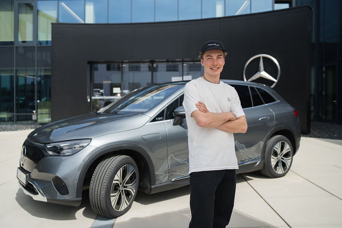 Von der Schneespur zur Elektrospur Mercedes-Benz Österreich unterstützt Freeride-Profi Valentin Rainer als Hauptsponsor und Mobilitätspartner