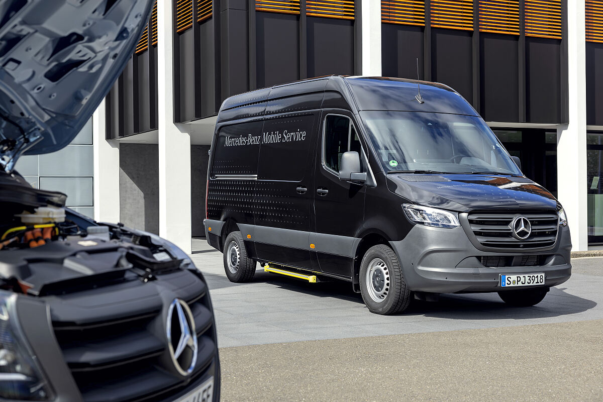 Mercedes-Benz Vans bringt die Werkstatt zum Kunden 