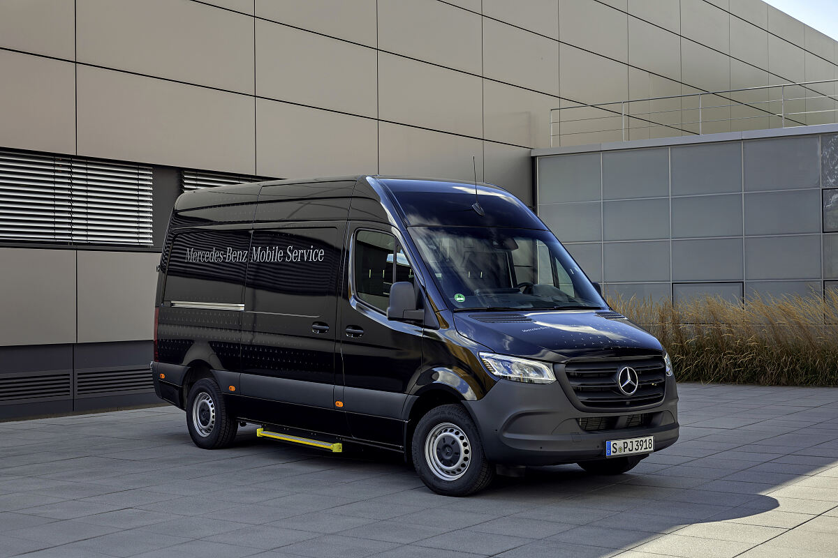 Mercedes-Benz Vans bringt die Werkstatt zum Kunden 