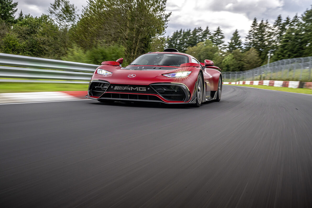 Mercedes-AMG ONE bricht eigenen Rundenrekord auf der Nürburgring-Nordschleife