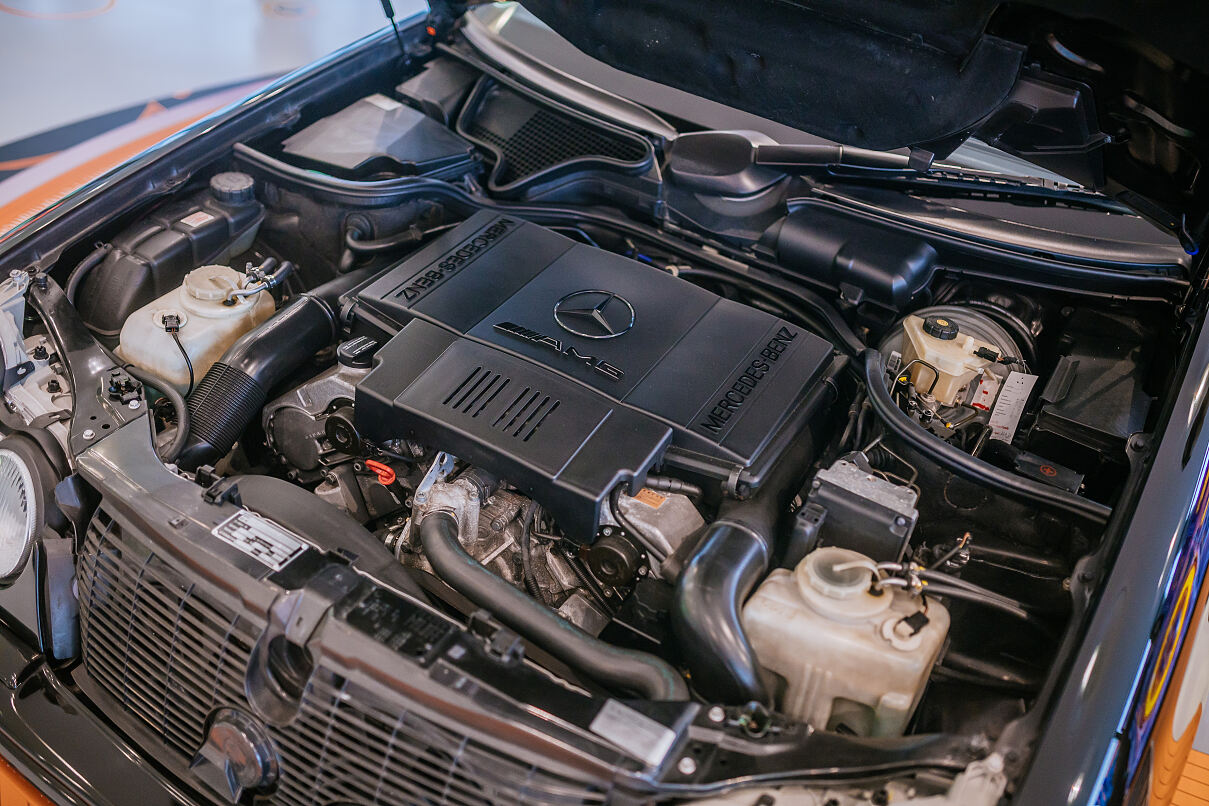 Seltene Hochleistungslimousine der 1990er: Der Mercedes-Benz E 60 AMG in der Sonderausstellung „Youngtimer“